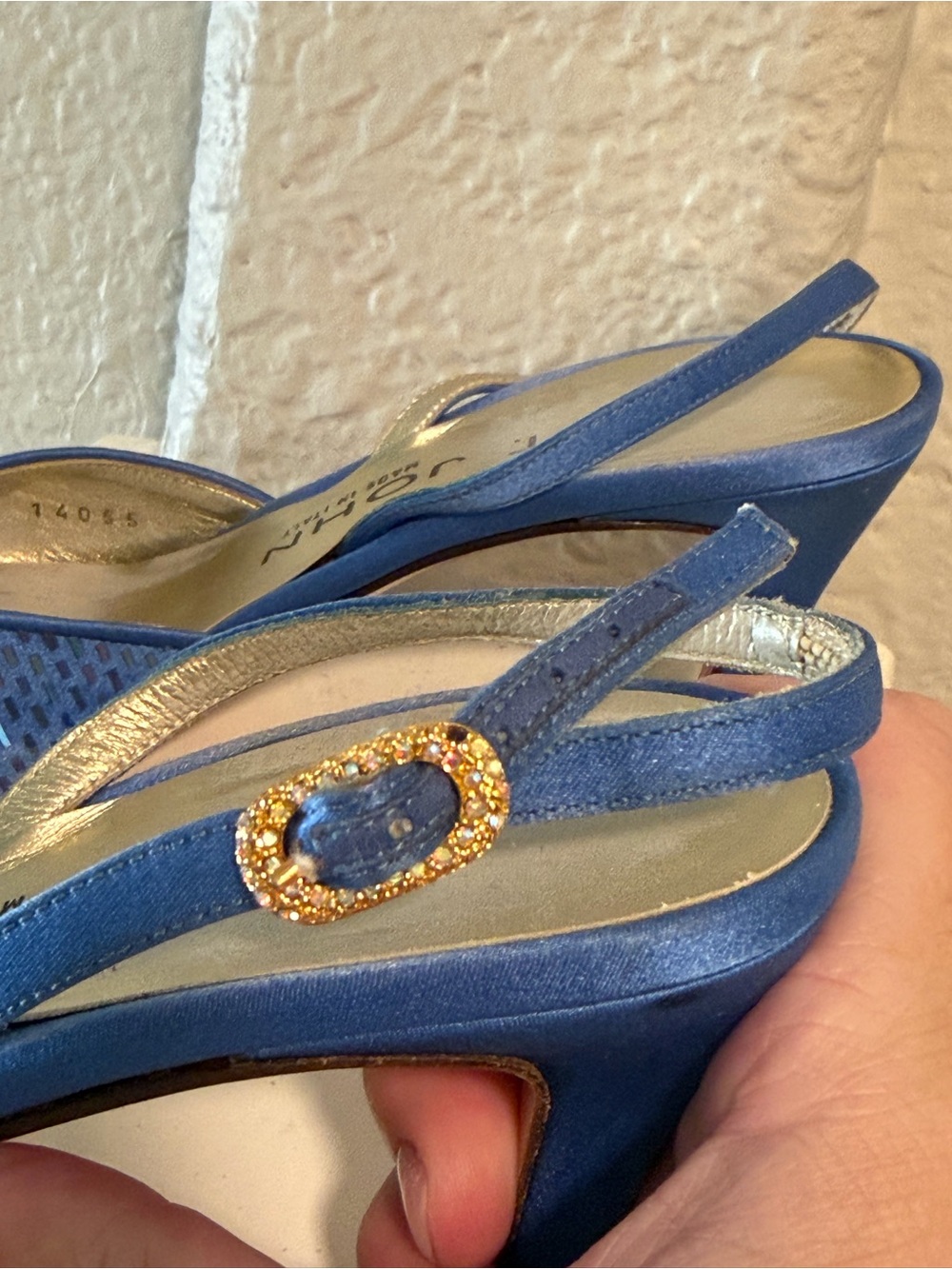 St. John Periwinkle Slingback Pointed-Toe Heels- Made in Italy- Vintage- - Picture 4 of 12